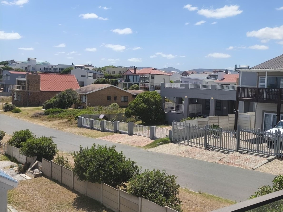 4 Bedroom Property for Sale in De Kelders Western Cape